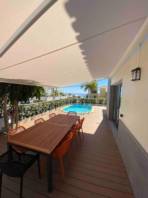 Basen w obiekcie Sunset of Duke#Luxury Costa Adeje lub w pobliżu