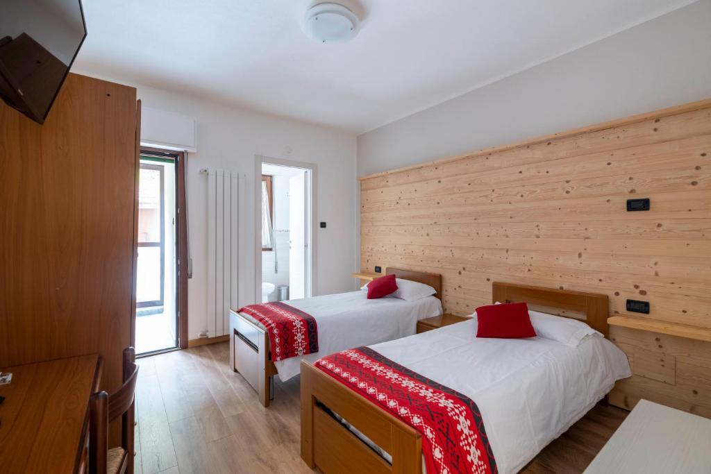 B&B Castello Cimbergo - Habitación Doble Con Balcón