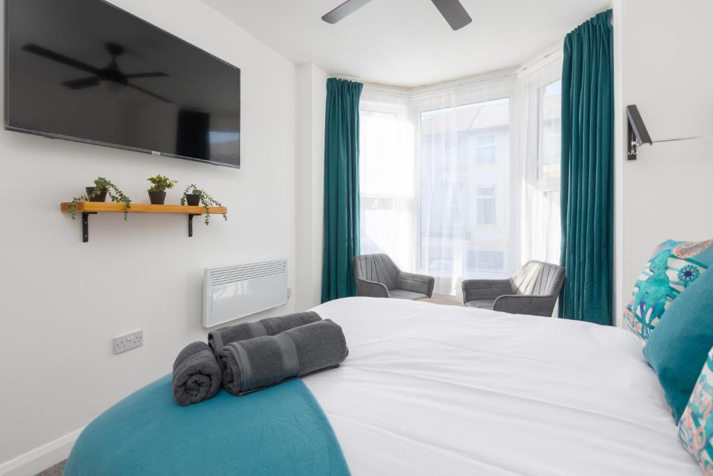 Charles Alexander Short Stay - TheWestern Blackpool - Resim 27