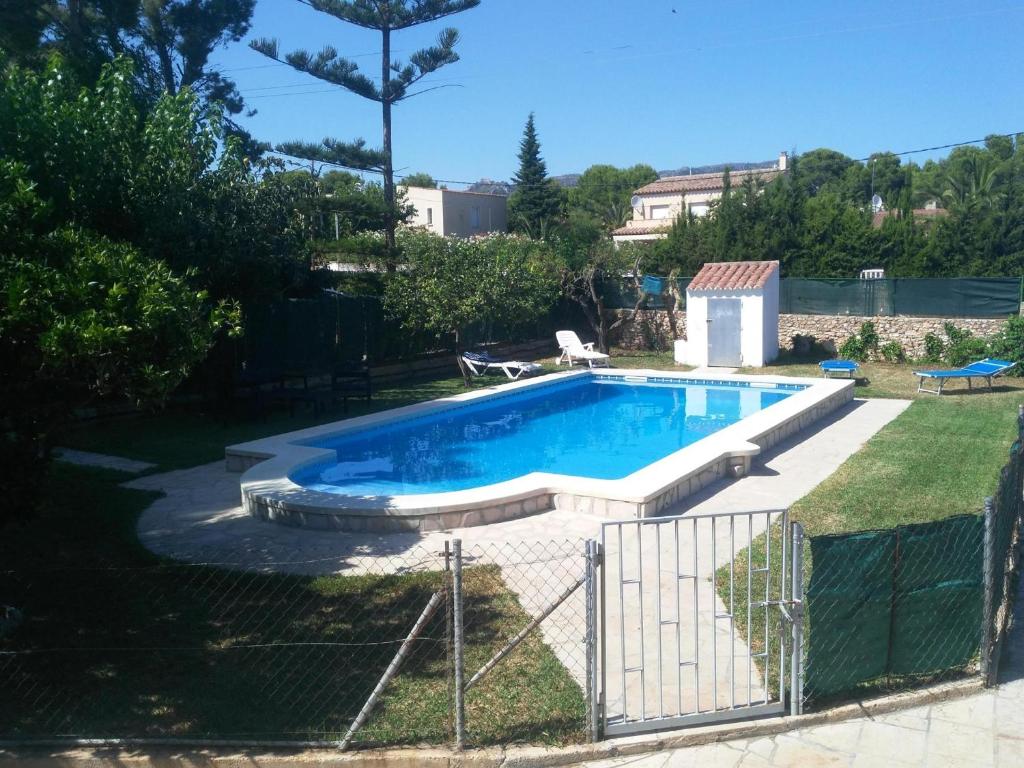 Bazén v ubytovaní Villa de Vacaciones en Costa Dorada, L'Ametlla de Mar, Piscina Privada y Cerca de la Playa - ES-221-11 alebo v jeho blízkosti
