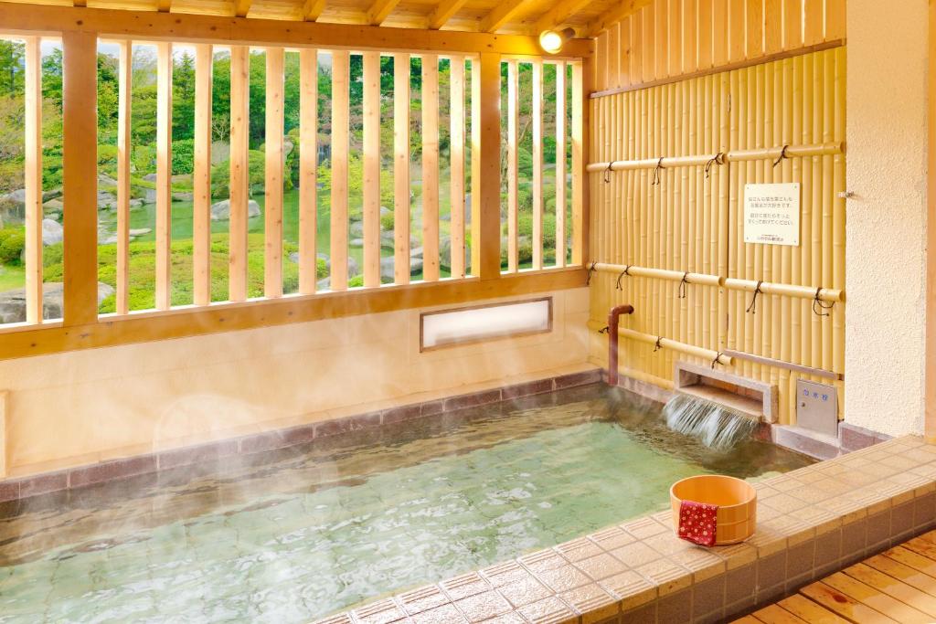 Fotografie z fotogalerie ubytování Ooedo Onsen Monogatari Hotel Shinko v destinaci Fuefuki