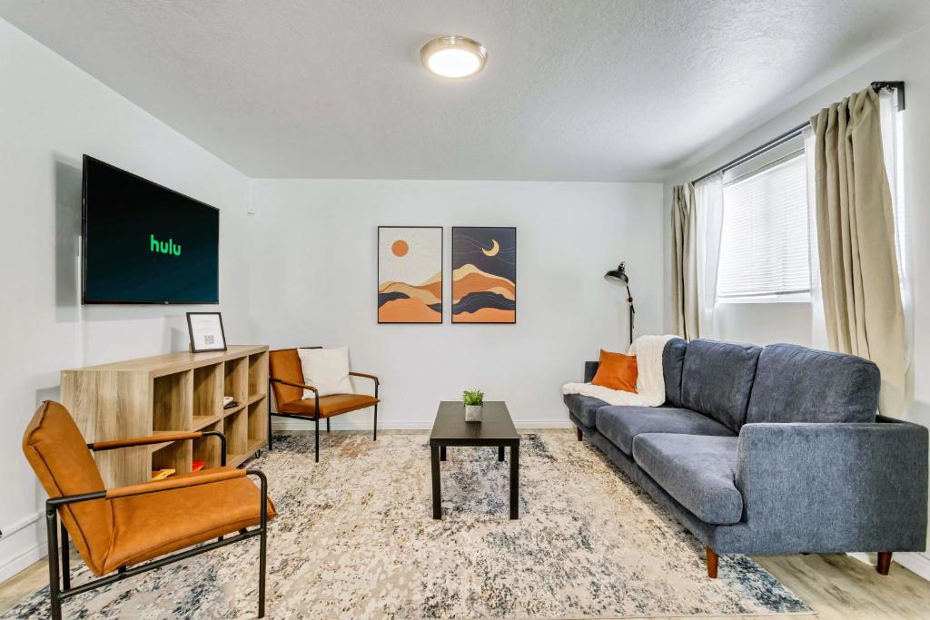 King Bed U of U Health Center Pets Salt Lake City (updated