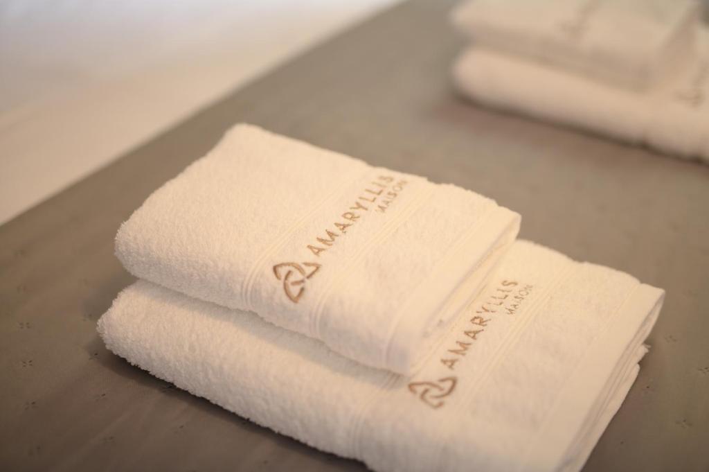 Amaryllis Maison Emporiou - 10