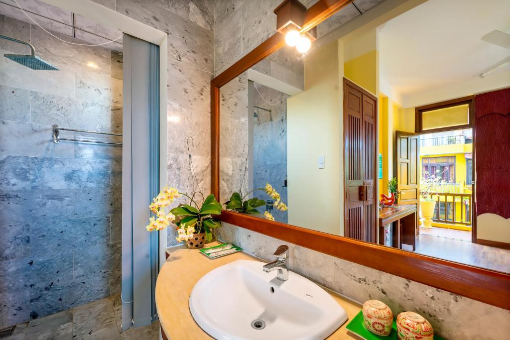 Phòng tắm tại Hoi An Green Riverside Oasis Villa