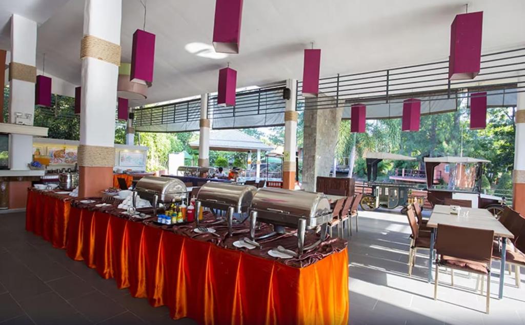 Restaurace v ubytování Aurora Resort Khao Yai