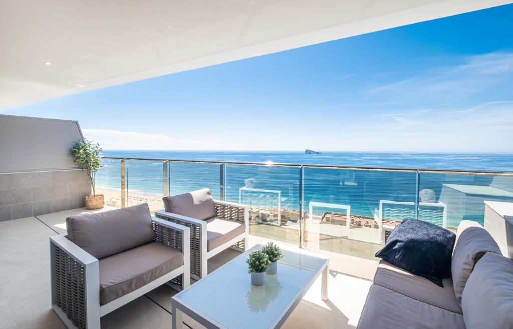Fotografia z galérie ubytovania Sunset Cliffs Deluxe Apartment 1054 Poniente Beach v destinácii Benidorm