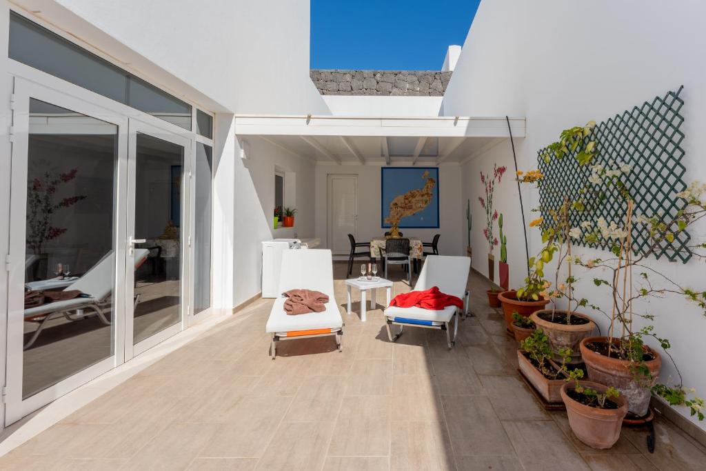 Casa Anita, Playa Blanca (updated prices 2026)