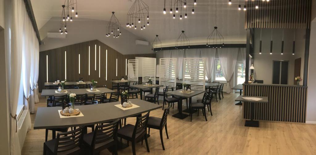 Restaurace v ubytování Jurajska Przystań