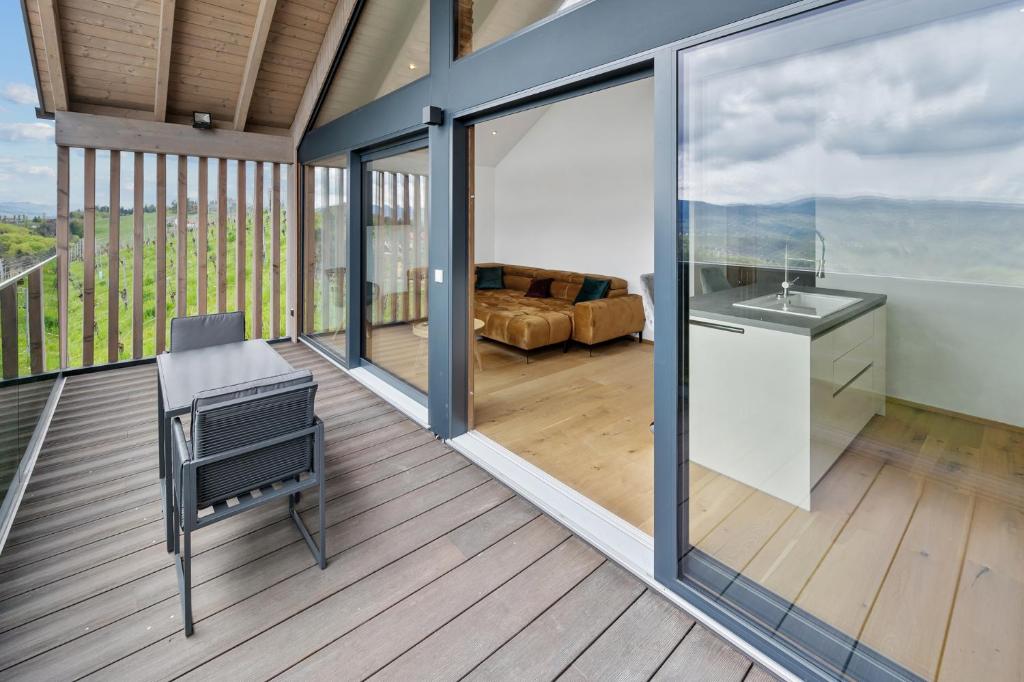 Balkón nebo terasa v ubytování Luxus Chalet Moritz