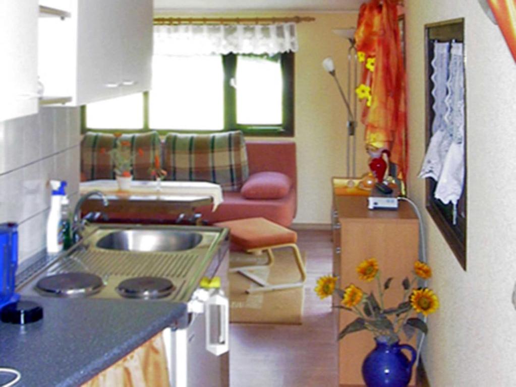 Bungalow am Strandbad - Huis Met één Slaapkamer