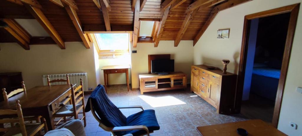 TV a/nebo společenská místnost v ubytování Hotel Rantiner