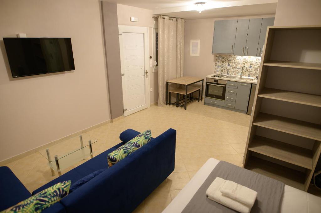 Amaryllis Maison Emporiou - 8