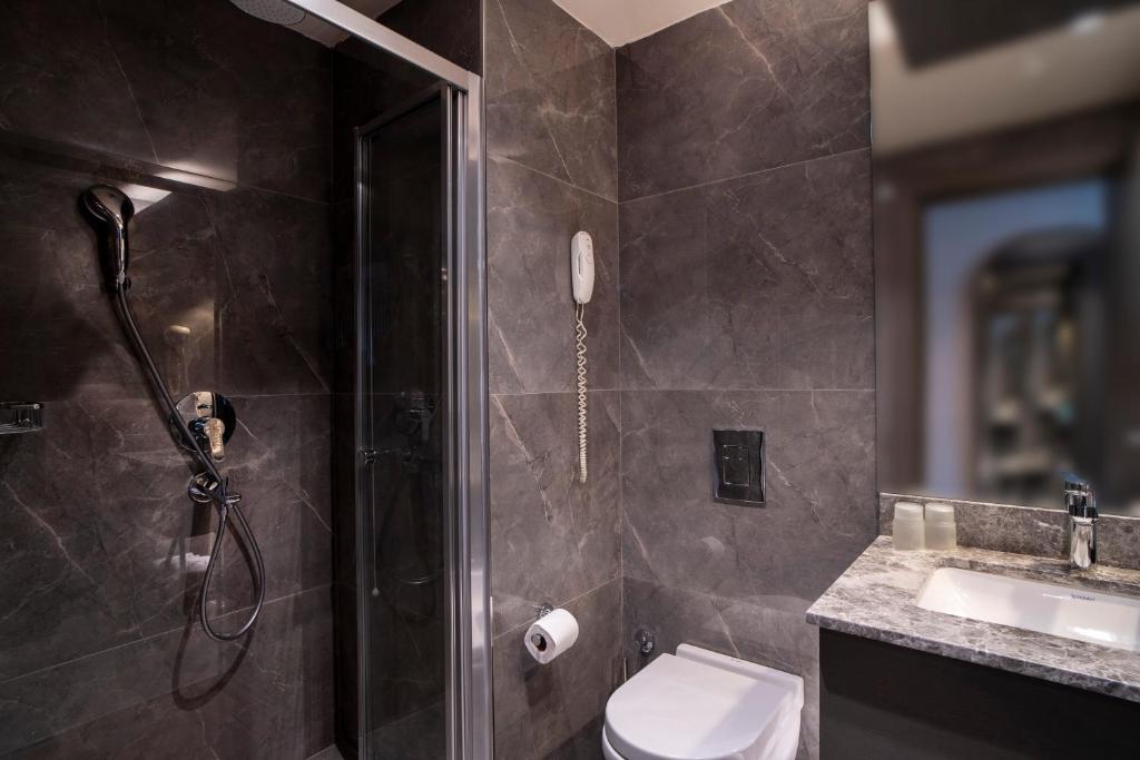 Arts Hotel Taksim的一间浴室