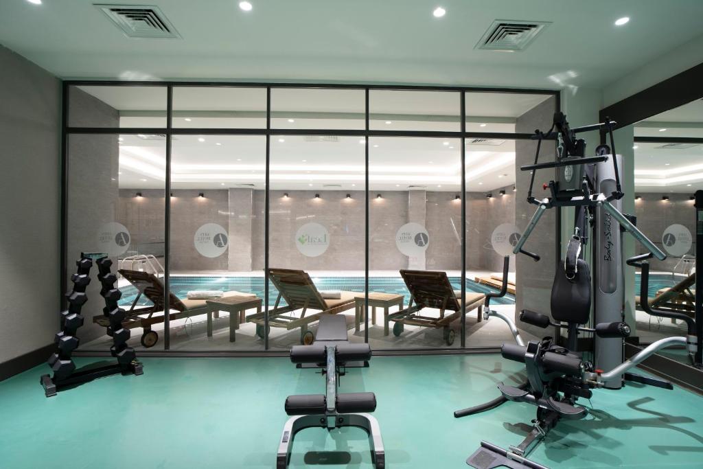 Arts Hotel Taksim的健身中心和/或健身设施
