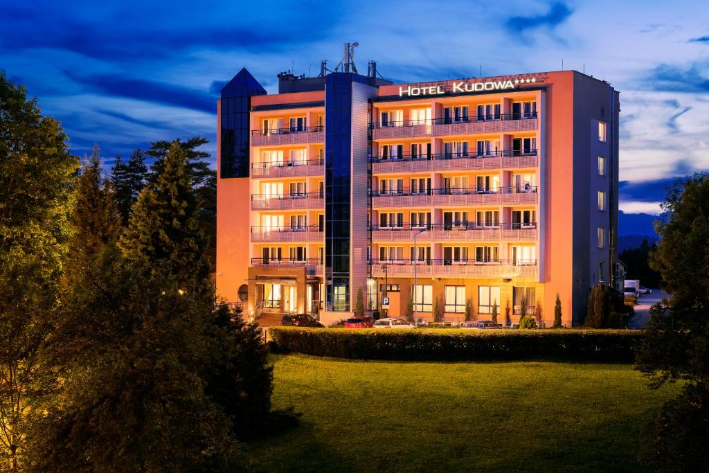 Hotel Kudowa Manufaktura Relaksu, Kudowa-Zdrój – Updated 2023 Prices