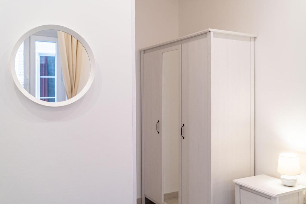 Apartment SeventySeven - 16