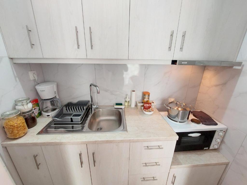 Crystal Home near Airport - 3