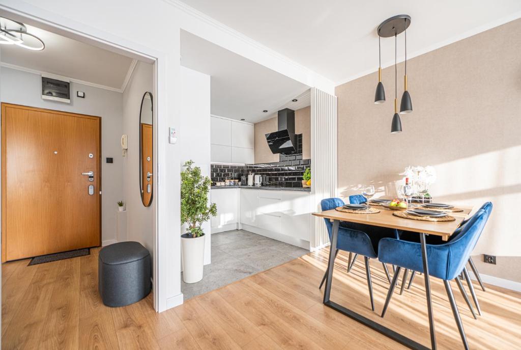 APARTMENT 24H WITH FREE GARAGE AND AC Jagiełły 5 - 15