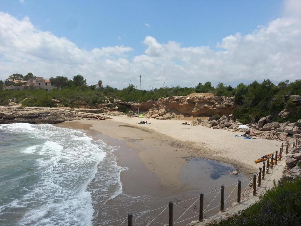 Fotografia z galérie ubytovania Amplio Adosado en Primera Linea de Mar (MSJ78) v destinácii L'Ametlla de Mar