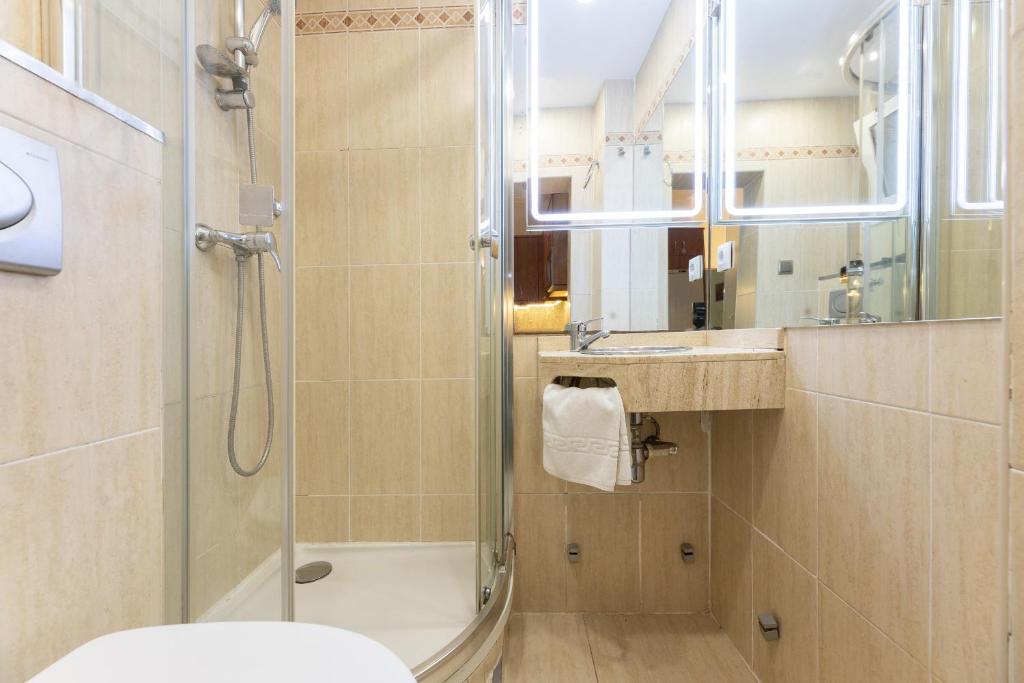 Kúpeľňa v ubytovaní ApartEasy - Central Barcelona Studio Apartment