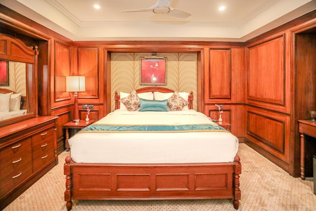 Regenta Central Lucknow by Royal Orchid Hotels Limited - Chambre Double Premium Avec Baignoire