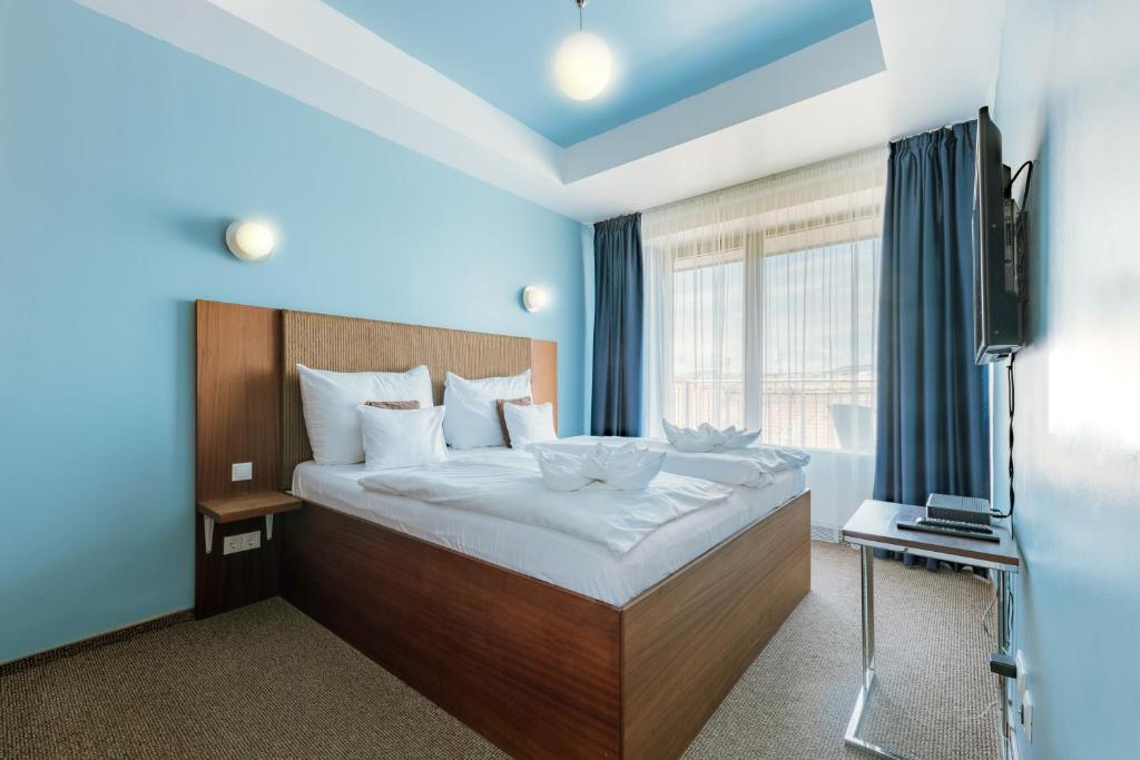 
Two-Bedroom Apartment with Spa Access (4 People)
