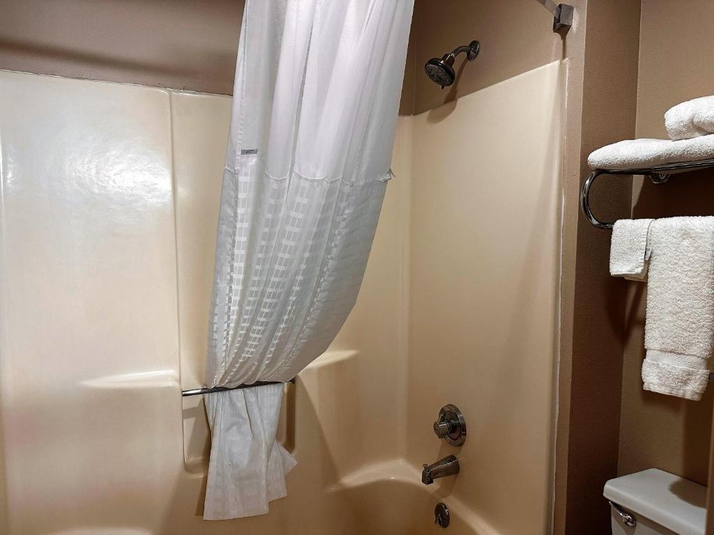 Baymont by Wyndham Corydon - Queen Kamer Met 2 Queensize Bedden – Niet-Rokers