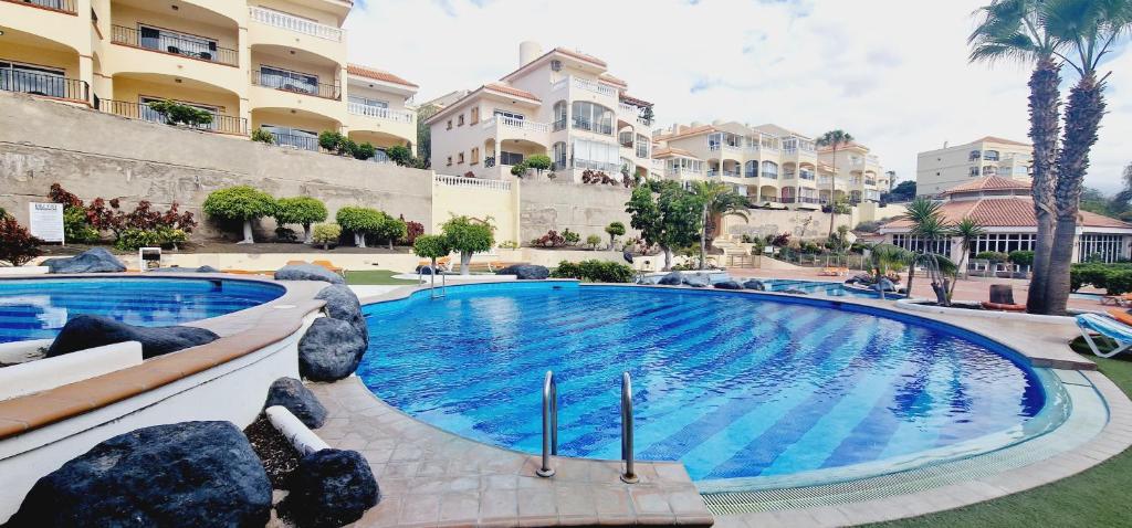 Bazén v ubytování Golf park , 1 bedroom pool view nebo v jeho okolí