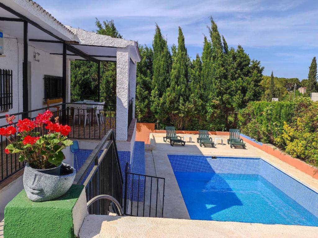 Lille en Provence, Valencia – Updated 2023 Prices