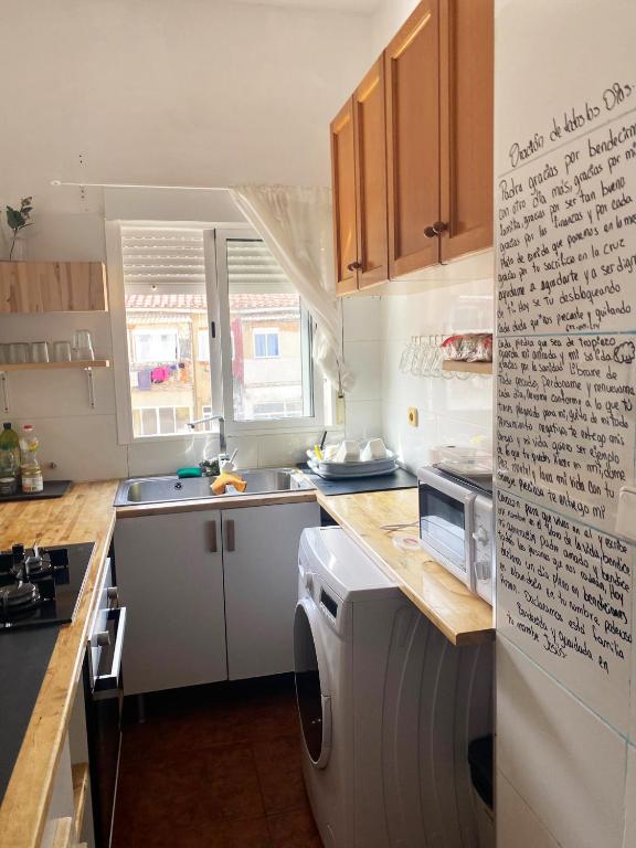 Rooms in La Petxina Valencia in Shared Apartment, Spain ...