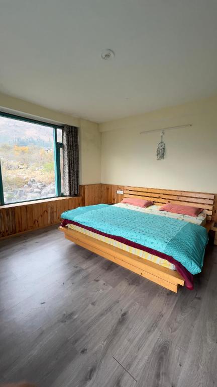 The Hillbilly’s Lodge - Double Room