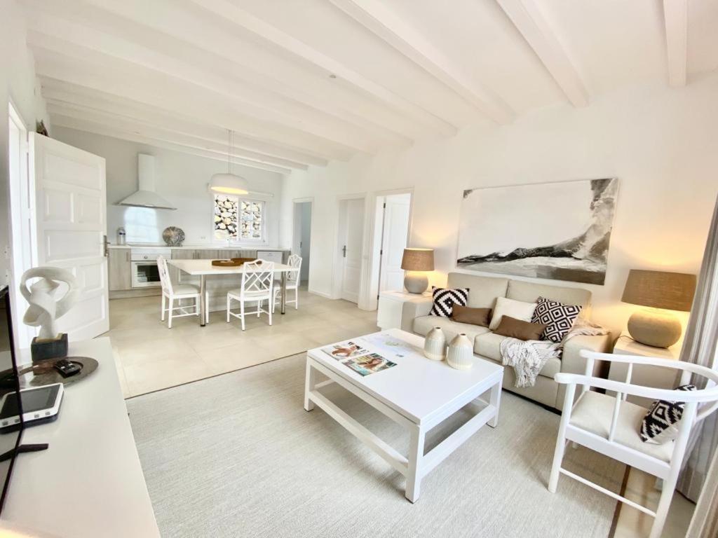 Posedenie v ubytovaní Casa Boticaria, bonito Paraíso Privado con jardín y Jacuzzi.