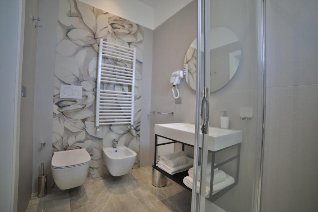 Kúpeľňa v ubytovaní Calaluna Rooms