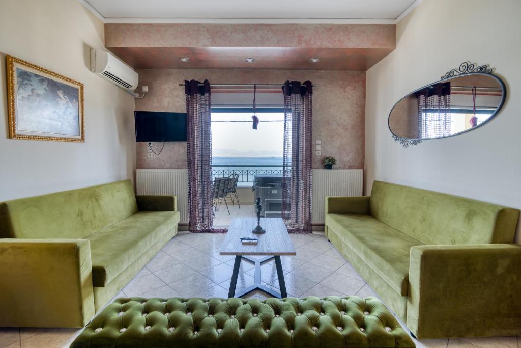 Posezení v ubytování Votsalakia Hotel & Luxury Apartments