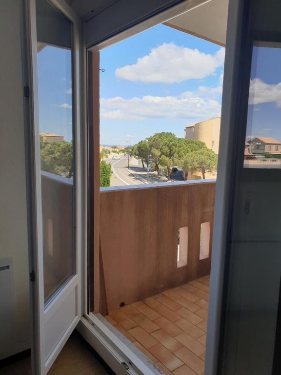 Balkon lub taras w obiekcie appt 2 ou 4 personnes avec piscine, tennis et parking privé