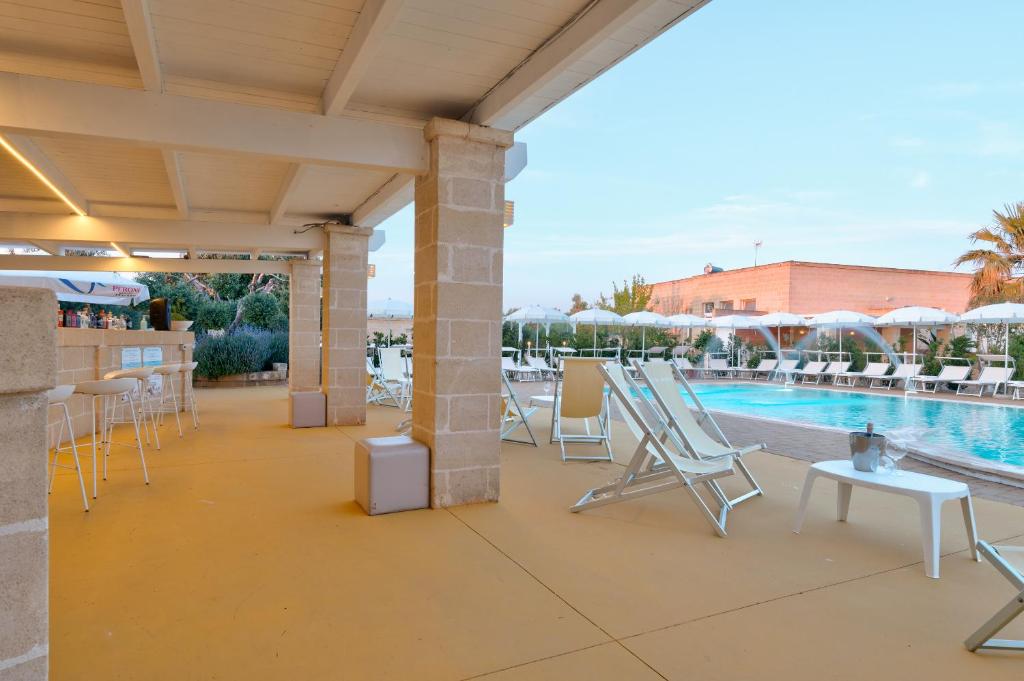 Bazén v ubytování Hotel Reverse nebo v jeho okolí