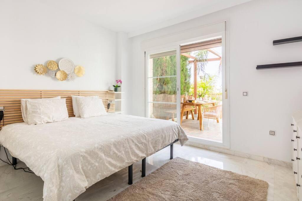 Postel nebo postele na pokoji v ubytování Luxury Casa Mijas with sea view