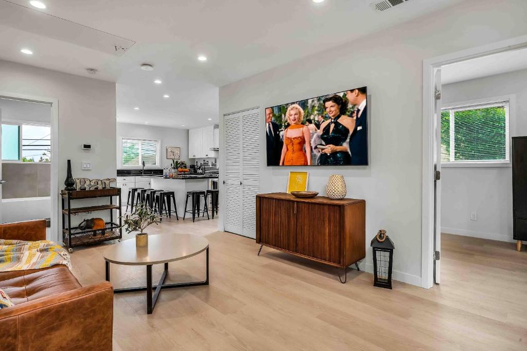 Meridian Manor, Alhambra (updated prices 2024)