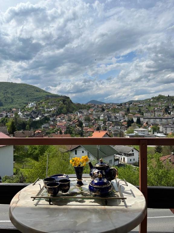 Nespecifikovaný výhled na hory nebo výhled na hory při pohledu z apartmánu