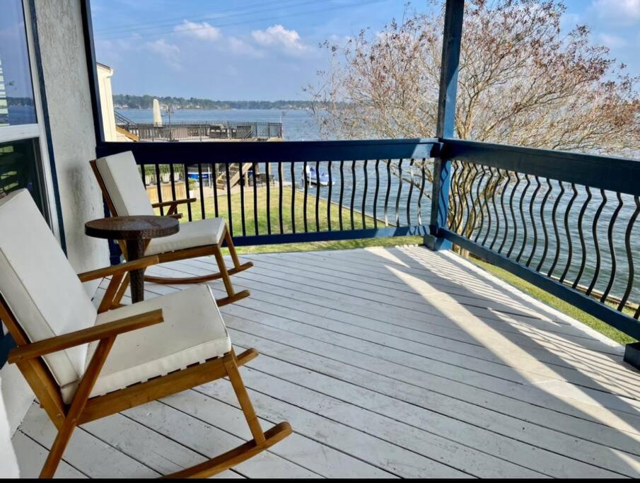 Linda's Lake House Waterfront Home on Lake Conroe, Montgomery (updated