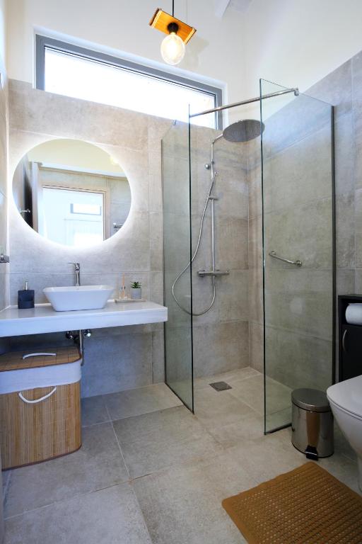 Koupelna v ubytování Tsakmakis Villas - Luxury - Panoramic Sea View Lefkada