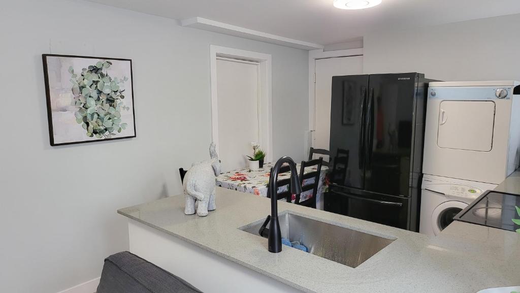 JstLikeHome - Serenity Suites & Guesthouse - Resim 29