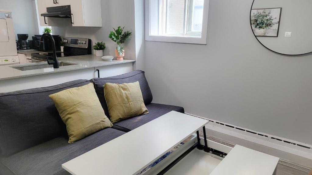 JstLikeHome - Serenity Suites & Guesthouse - Resim 32