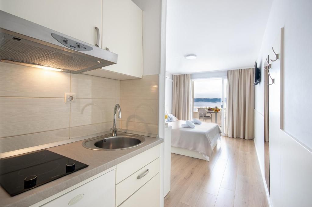 Apartments Klement Brela - Estudio Con Vistas Al Mar
