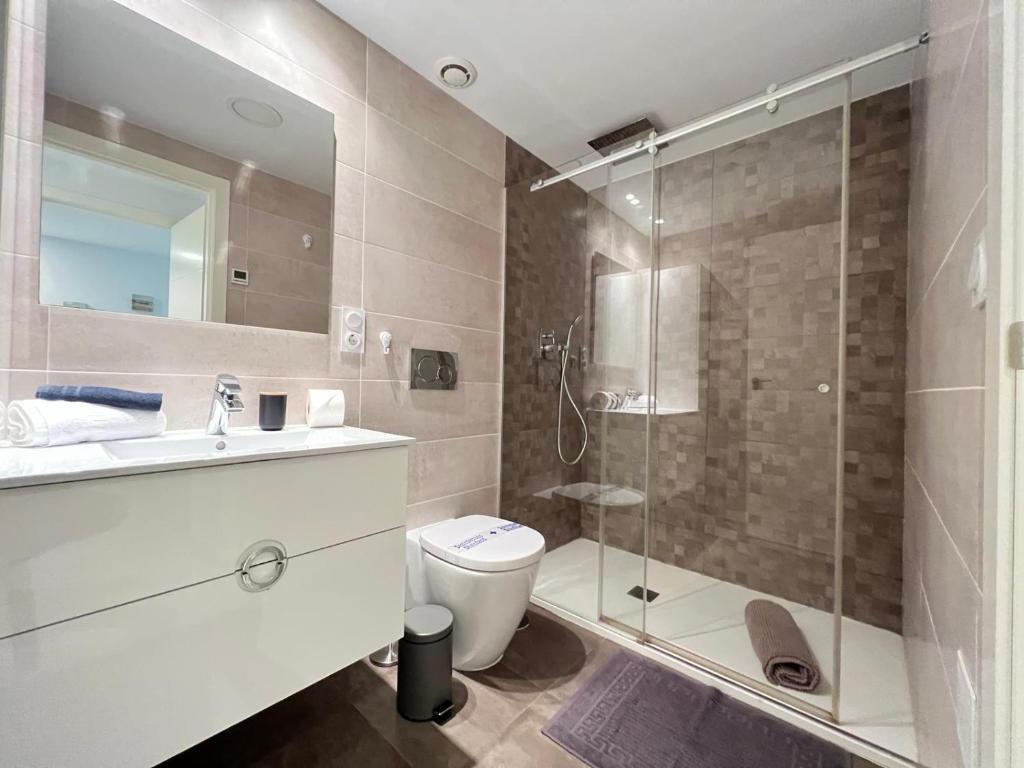 Koupelna v ubytování Ocean View Apartment