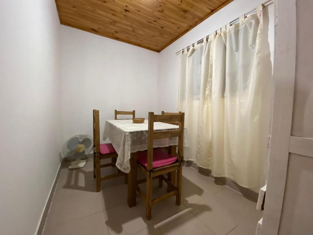 Casa estilo Americana Bruno - a 15 min del Aeropuerto