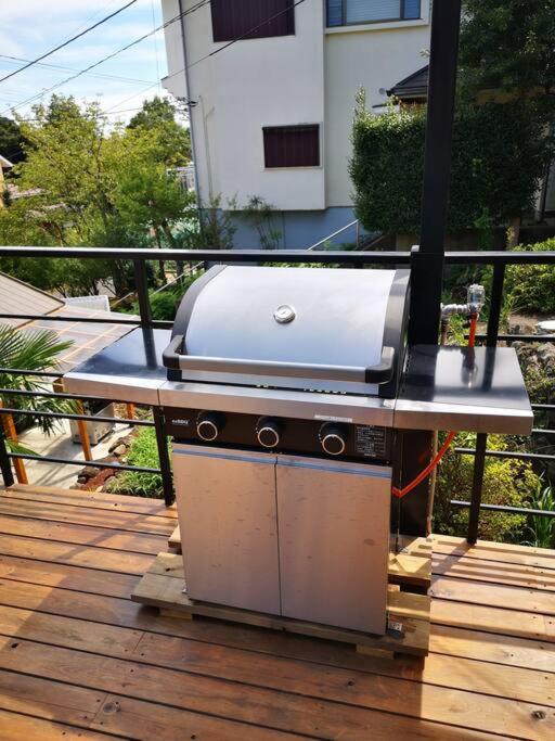 Balkón nebo terasa v ubytování 2SLDK駐車場、芝生東屋付き、BBQ、大室山と海遠望伊豆高原5分