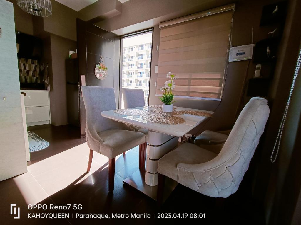 Cozy 2 BR Condo Unit Near NAIA
