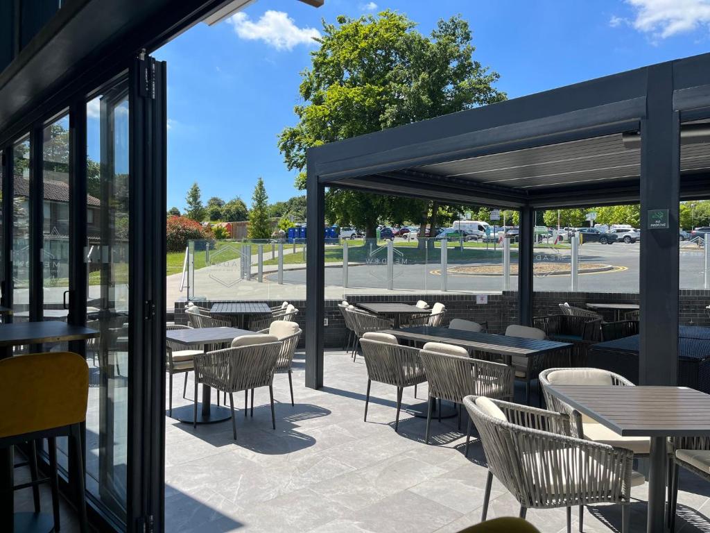 Restaurace v ubytování Holiday Inn London Gatwick - Worth by IHG