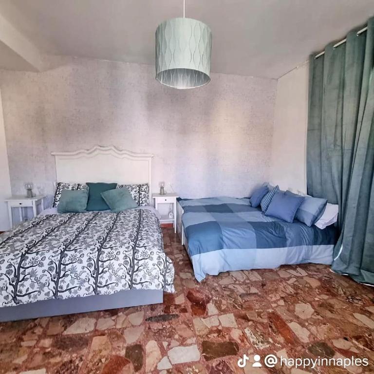 Happy in Naples - 10